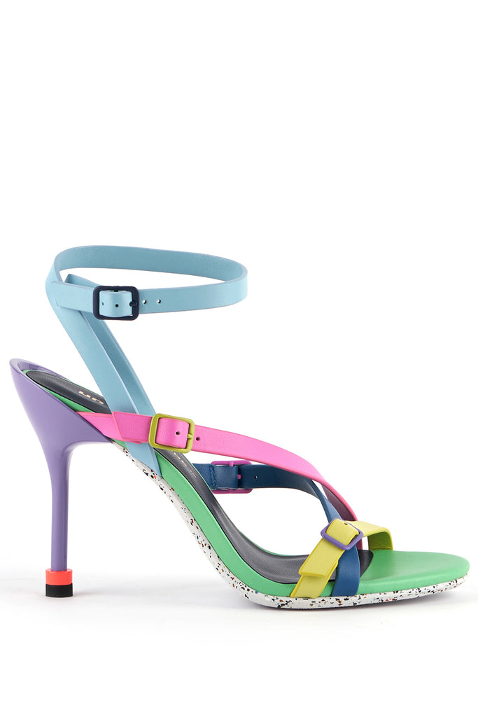 SIA STRAPPY HI |RESORT